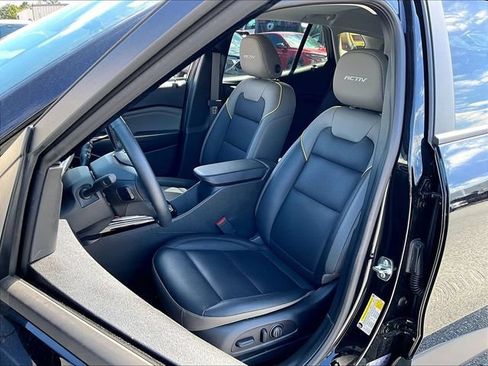 Used 2025 Chevrolet Trax ACTIV w/ Sunroof Package FWD image 10