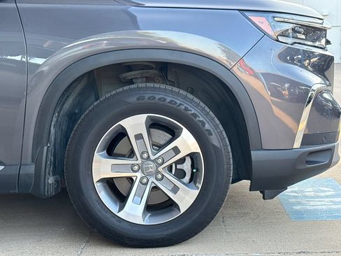 Certified 2025 Honda Pilot EX-L image 5