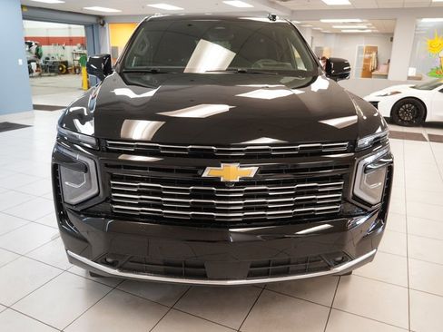 Used 2026 Chevrolet Tahoe High Country AWD/4WD image 9