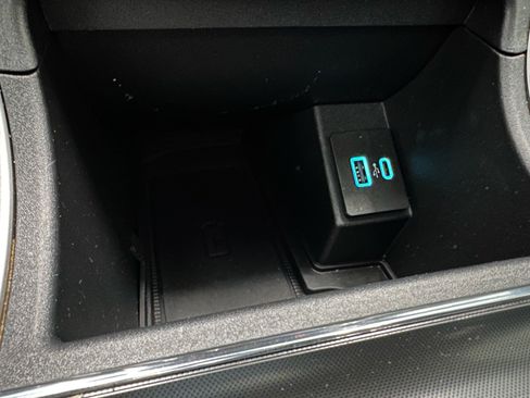 Used 2024 Ford Edge ST-Line w/ Class II Trailer Tow Package image 39