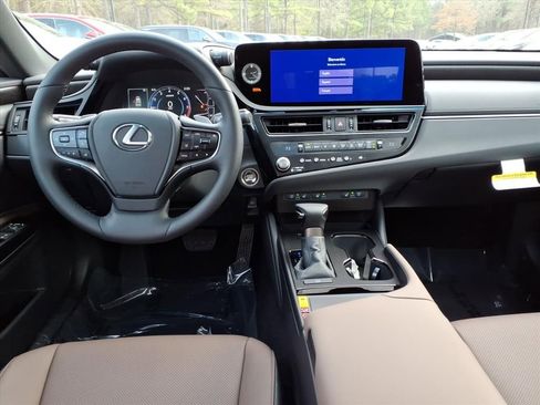 New 2025 Lexus ES 350 w/ Premium Package image 8