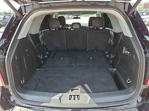 Used 2023 Ford Explorer XLT w/ Equipment Group 202A RWD image 15