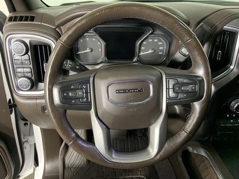 Used 2022 GMC Sierra 1500 Denali w/ Denali Premium Package image 12