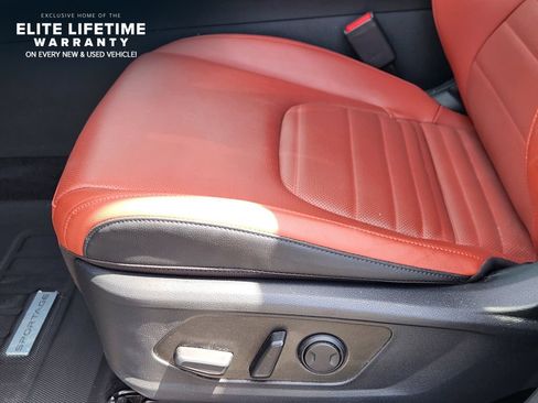 Used 2025 Kia Sportage SX Prestige AWD/4WD image 26