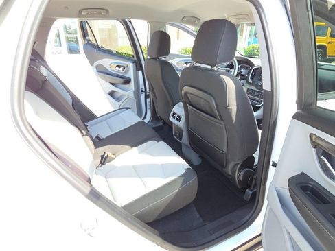 Used 2022 GMC Terrain SLE w/ Driver Convenience Package AWD/4WD image 25