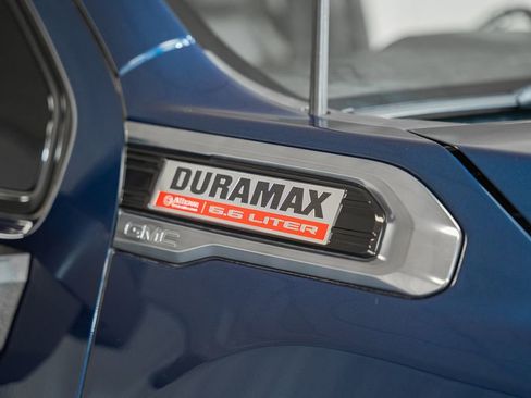 Used 2022 GMC Sierra 3500 AT4 w/ AT4 Preferred Package image 19