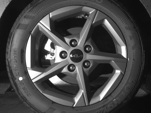 Used 2025 Kia K4 LXS image 15