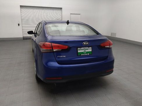 Used 2017 Kia Forte LX FWD image 6