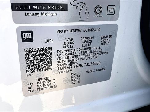 Used 2026 Chevrolet Traverse LT FWD image 37