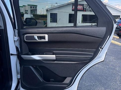 Used 2020 Ford Explorer XLT RWD image 33