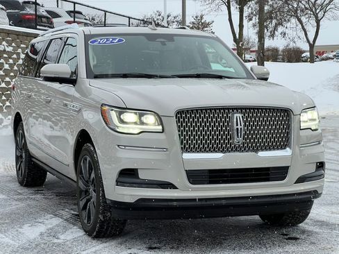 Used 2024 Lincoln Navigator L Reserve w/ Monochromatic Package image 45