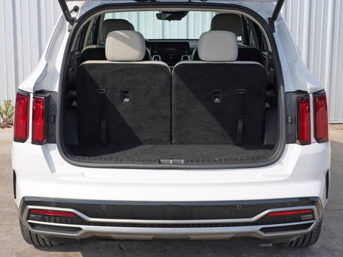 Used 2022 Kia Sorento SX image 9