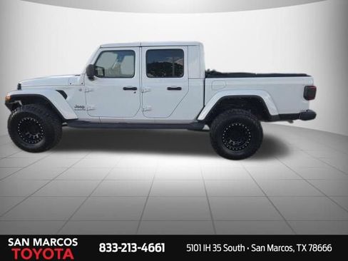 Used 2022 Jeep Gladiator Overland w/ Popular Equipment Package AWD/4WD image 9
