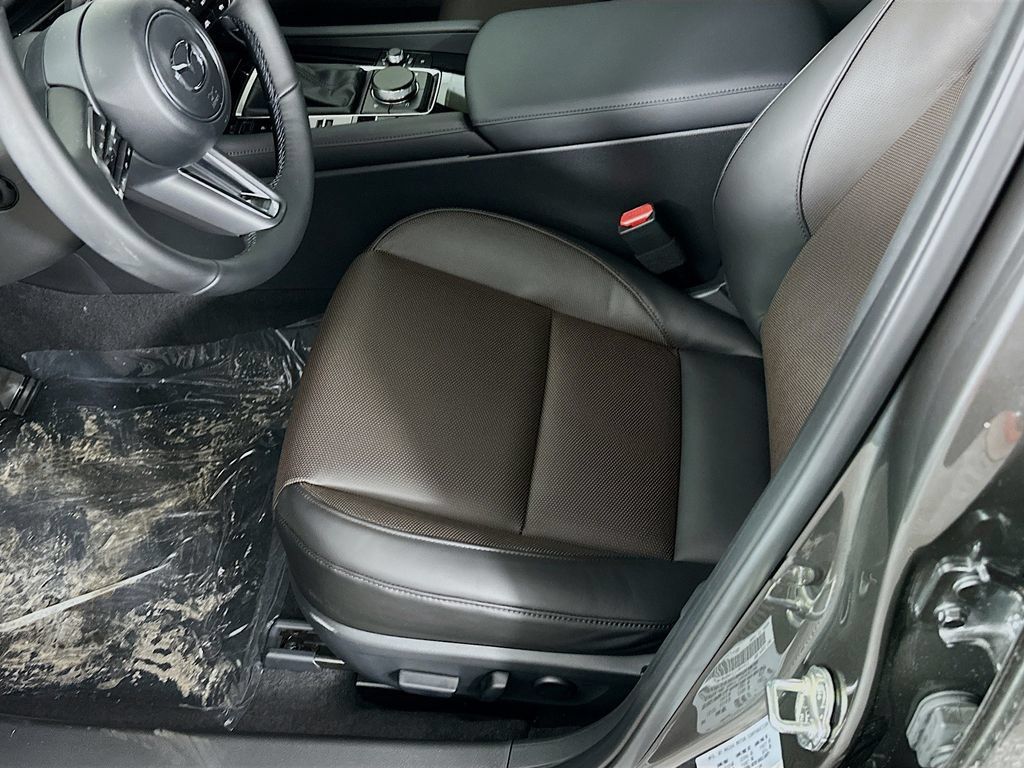 New 2026 MAZDA MAZDA3 Hatchback w/Premium Plus Pkg AWD/4WD image 26