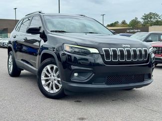 Used 2019 Jeep Cherokee Latitude w/ Popular Appearance Group video 1