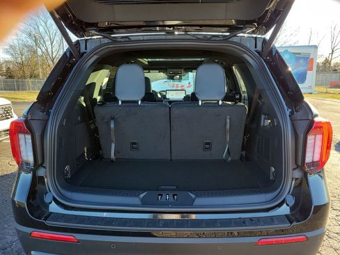 New 2026 Ford Explorer ST-Line image 10