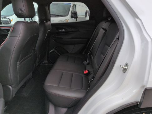 Used 2024 Chevrolet TrailBlazer RS w/ Convenience Package FWD image 14