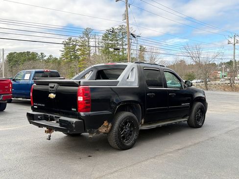 Used 2010 Chevrolet Avalanche LS w/ Interior Plus Package image 6