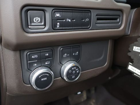 Used 2021 GMC Yukon SLT image 17