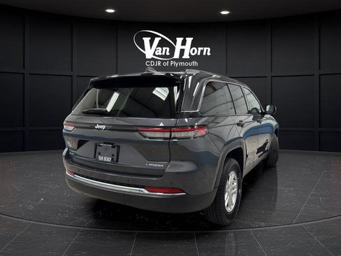 Certified 2023 Jeep Grand Cherokee Laredo image 8