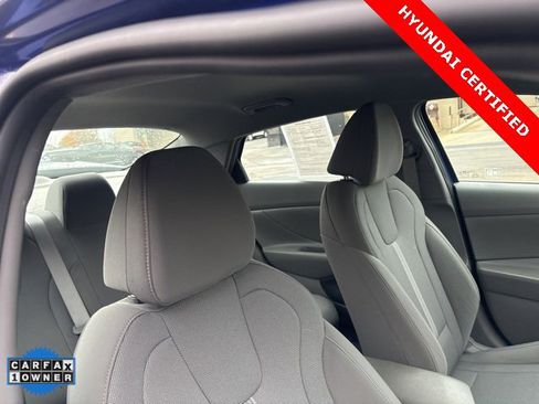 Certified 2021 Hyundai Elantra SE image 25