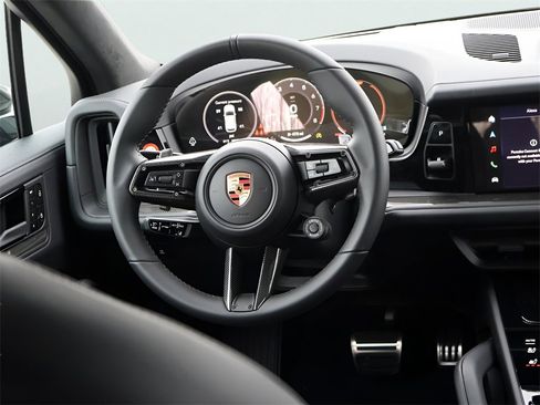 New 2026 Porsche Cayenne GTS image 20