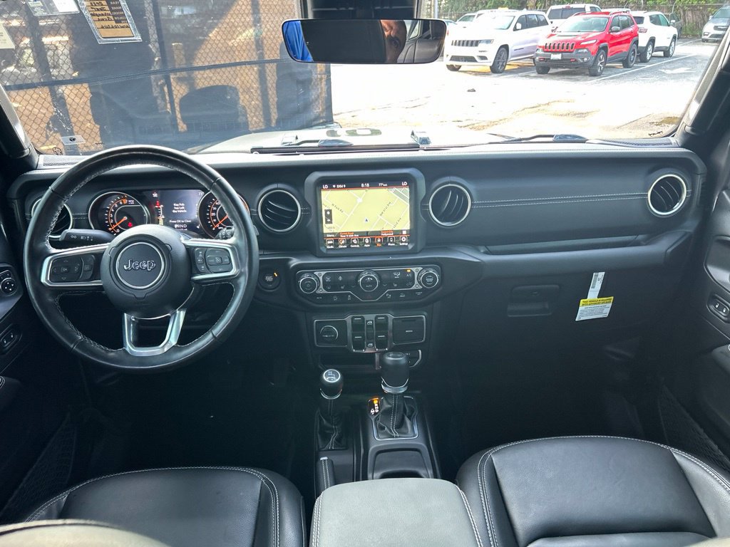 Used 2022 Jeep Wrangler Unlimited Sahara w/ LED Lighting Group AWD/4WD image 35