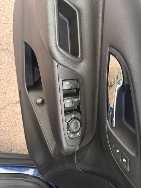 Used 2023 Chevrolet Equinox LT AWD/4WD image 14