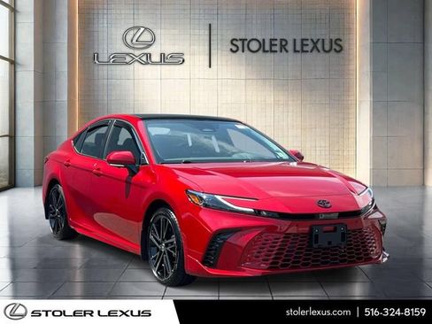 Used 2025 Toyota Camry XSE w/ Premium Plus Package AWD/4WD image 1