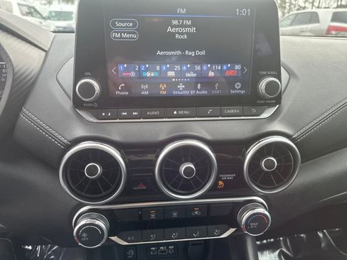 Used 2024 Nissan Sentra SV image 12