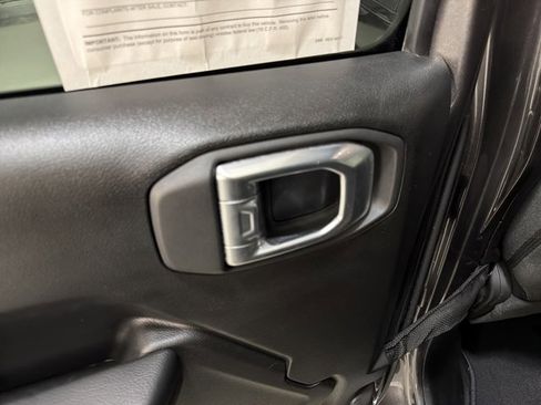 Used 2024 Jeep Wrangler Sport S image 24