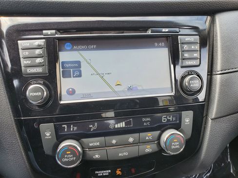 Used 2017 Nissan Rogue SV w/ SV Premium Package AWD/4WD image 48