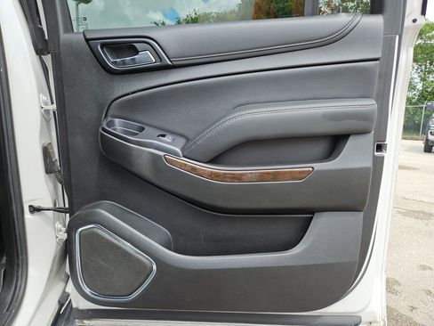 Used 2018 Chevrolet Suburban LT AWD/4WD image 26