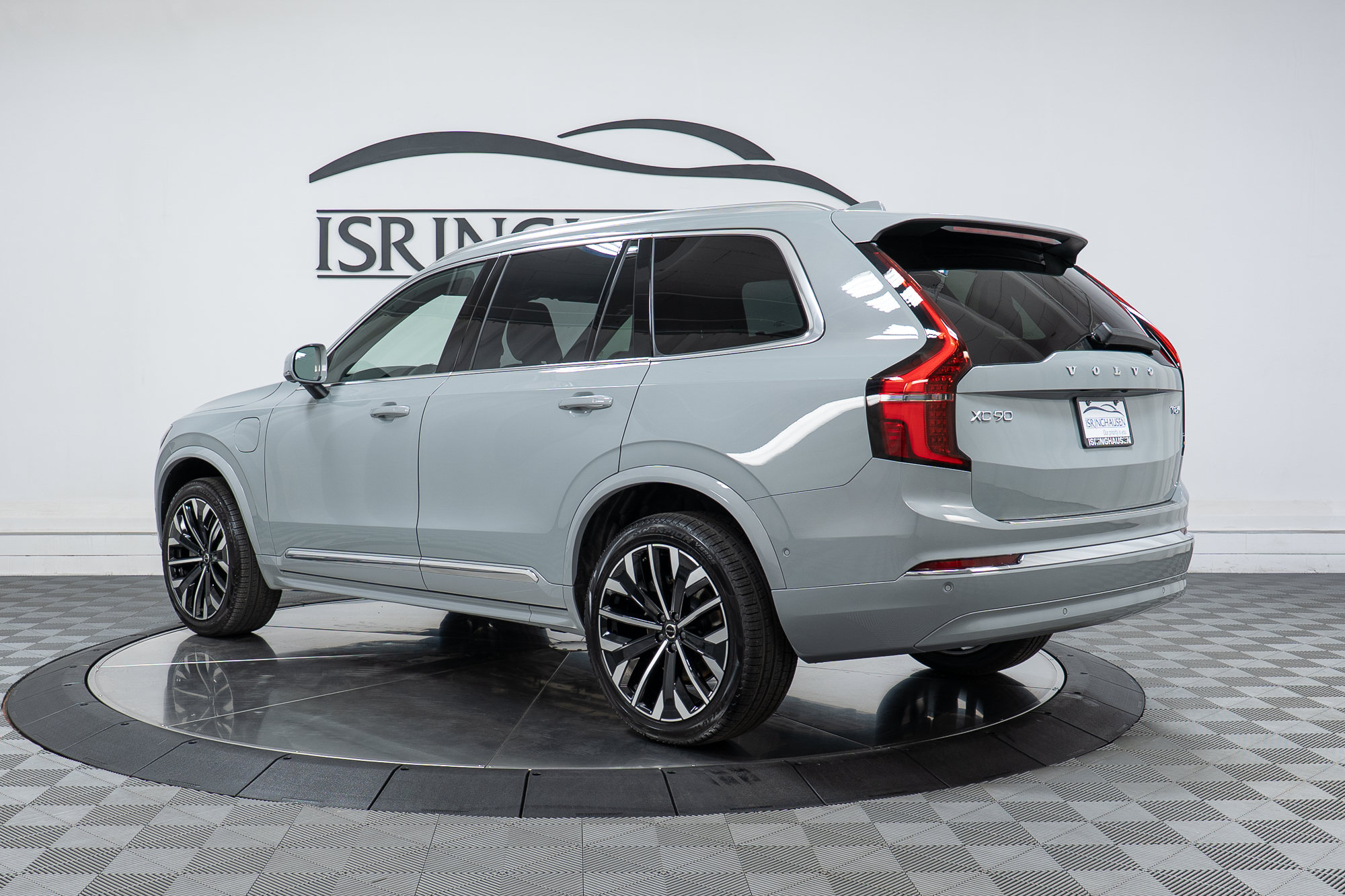New 2026 Volvo XC90 T8 Plus w/ Protection Package Premier AWD/4WD image 7