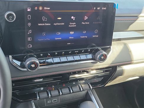 Used 2025 Chevrolet Colorado Z71 w/ Midnight Edition image 8