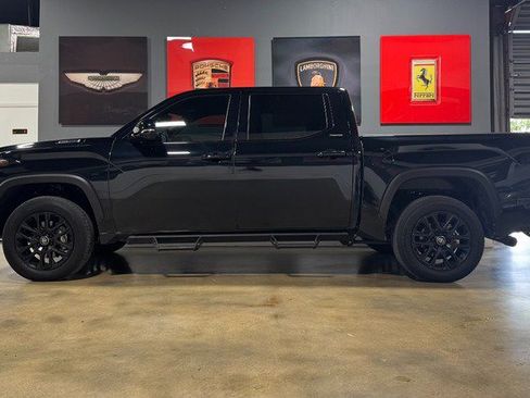 Used 2025 Toyota Tundra Limited AWD/4WD image 1