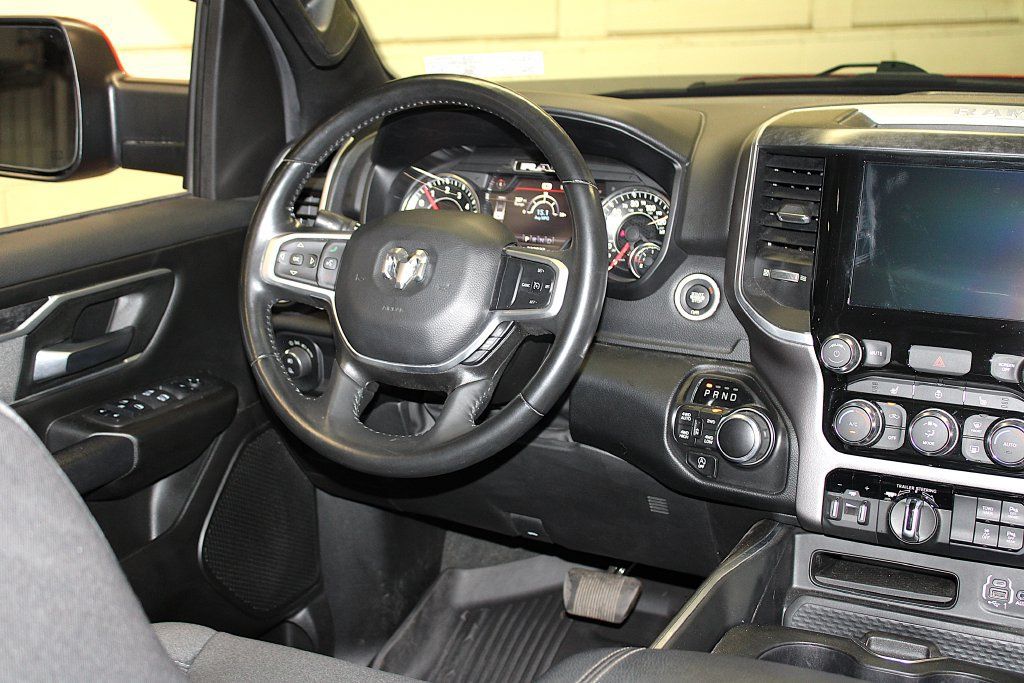 Used 2022 RAM 1500 Big Horn AWD/4WD image 14