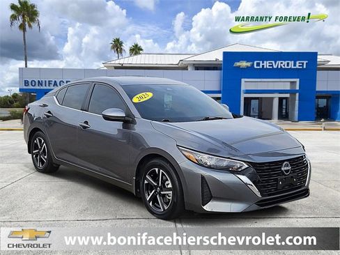 Used 2025 Nissan Sentra SV image 1