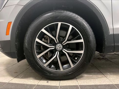 Used 2021 Volkswagen Tiguan SE image 7