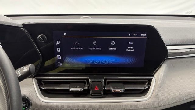 Used 2025 Chevrolet TrailBlazer LT AWD/4WD image 34
