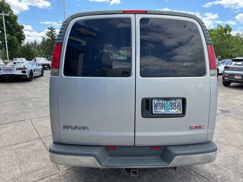 Used 1998 GMC Savana 1500 Passenger w/ Marketing Option Pkg 4 RWD image 7