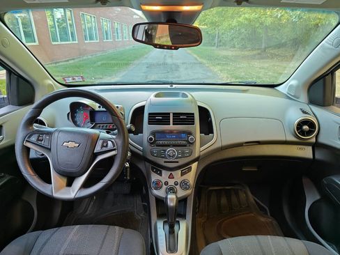 Used 2012 Chevrolet Sonic LT image 20