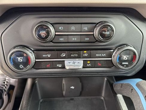 Used 2023 Ford Bronco Wildtrak AWD/4WD image 21