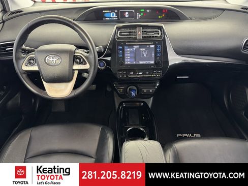 Used 2017 Toyota Prius Four image 22