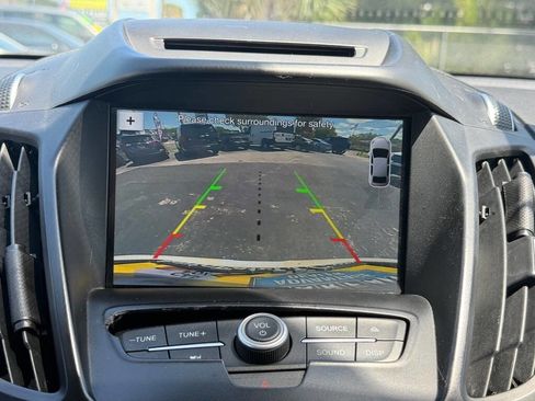 Used 2018 Ford Escape SEL image 17