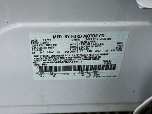 Used 2024 Ford Edge SEL AWD/4WD image 12