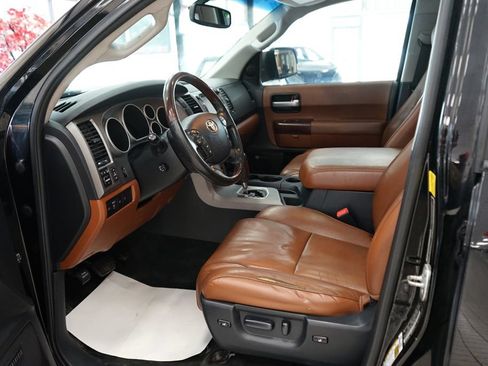 Used 2011 Toyota Sequoia Platinum AWD/4WD image 24