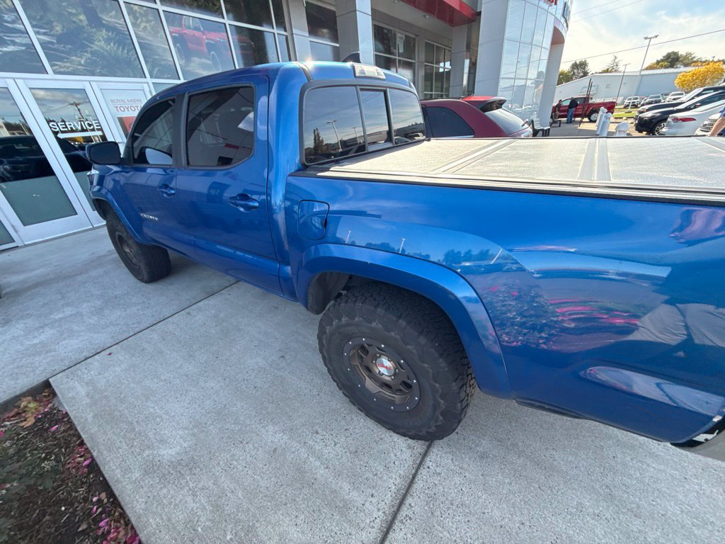 Certified 2017 Toyota Tacoma SR5 w/ Tow Package AWD/4WD image 8