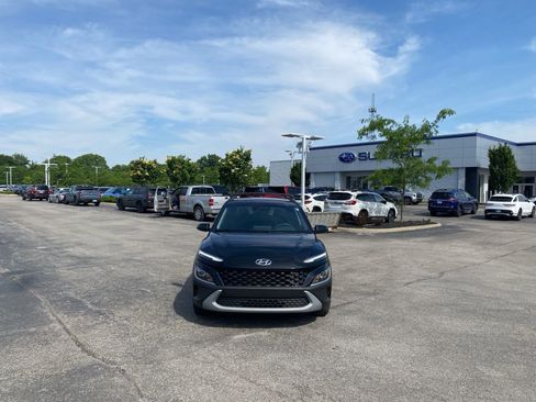 Used 2023 Hyundai Kona SEL AWD/4WD image 7