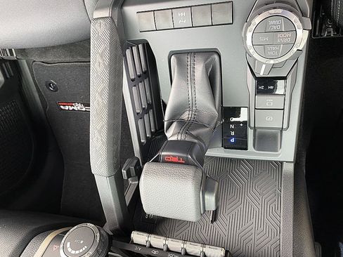 Used 2023 Honda Odyssey Touring image 18